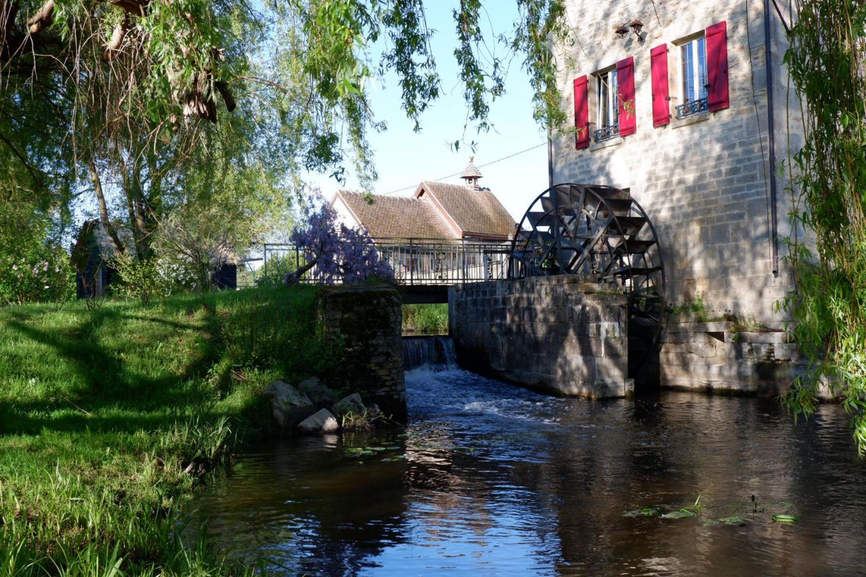 Hotel Moulin De Petoulle Charenton-du-Cher Exterior foto